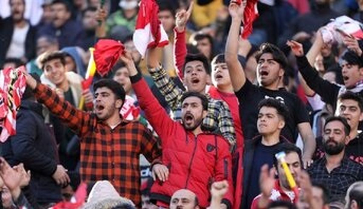 تجمع اعتراضی پرسپولیسی‌ها به خاطر سرمربی جدید
