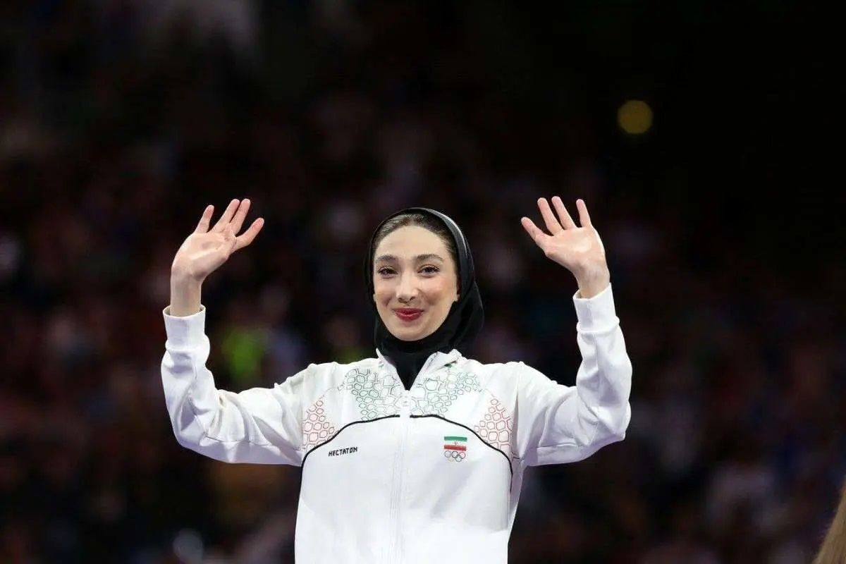 من مبینا نعمت‌‌زاده هستم؛ شناختید یا دوباره بگویم؟!