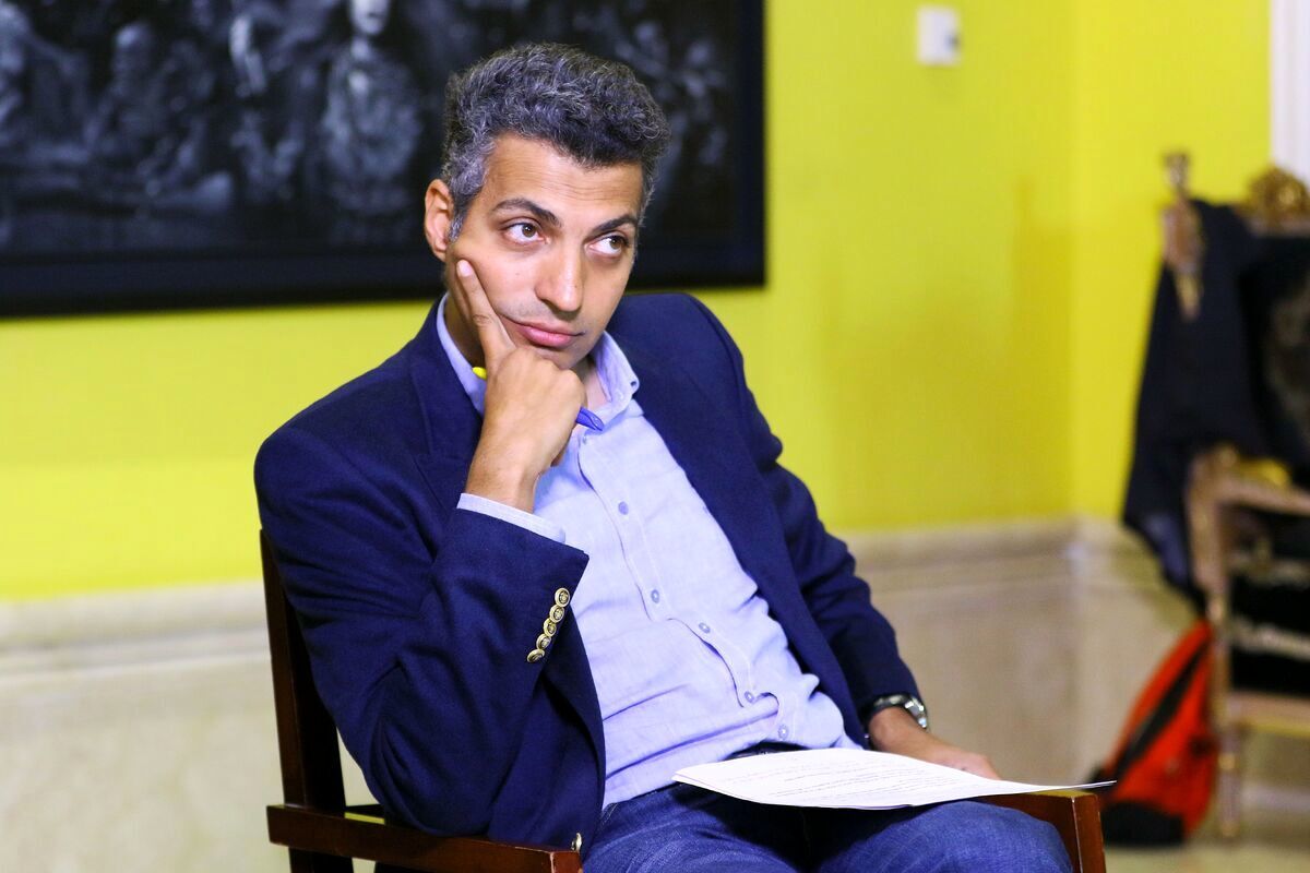 محبوبیت عجیب عادل فردوسی‌پور در دانشگاه شریف/ عکس
