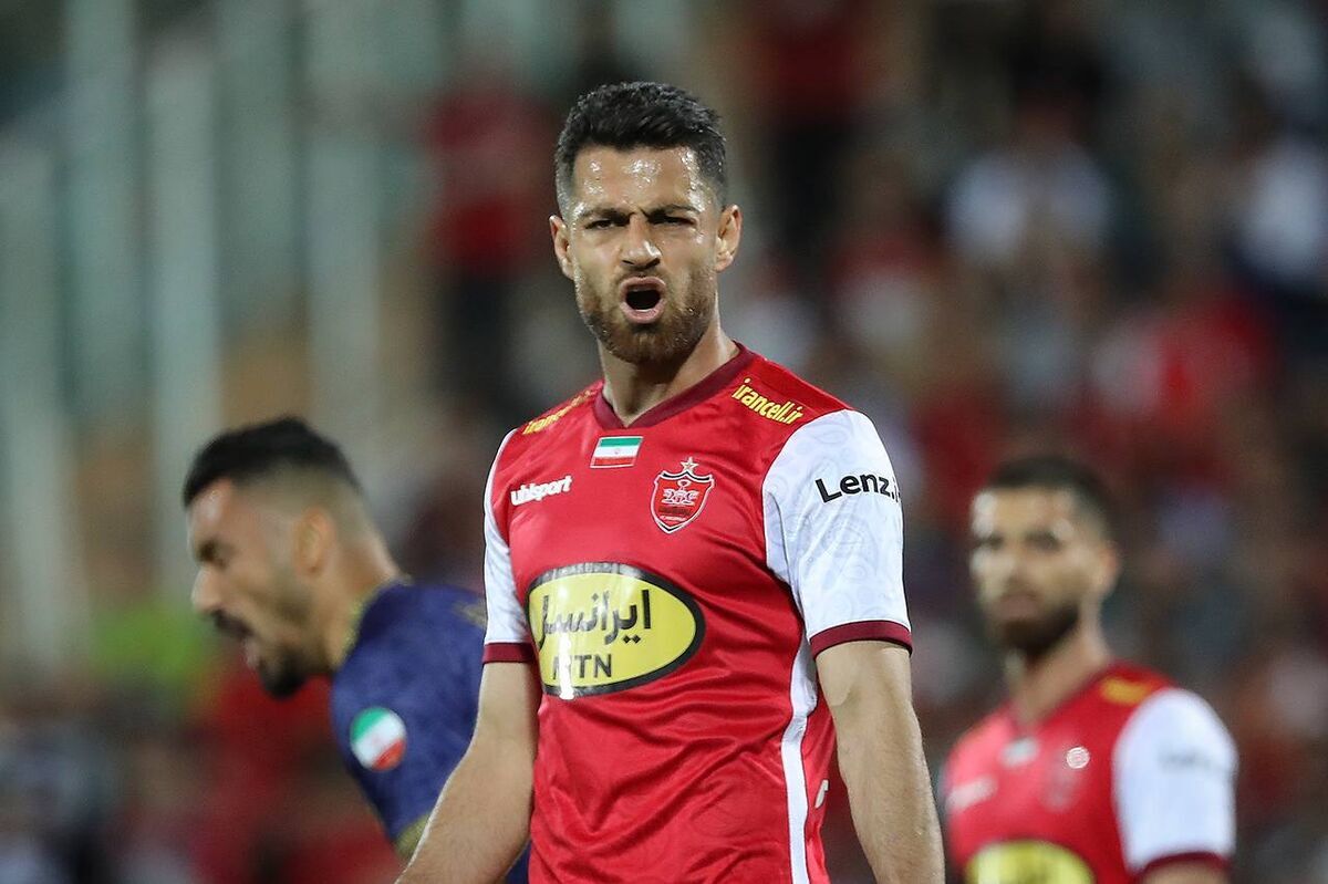 بازیکن ملی پوش پرسپولیس با بینی شکسته در تمرینات شرکت کرد 