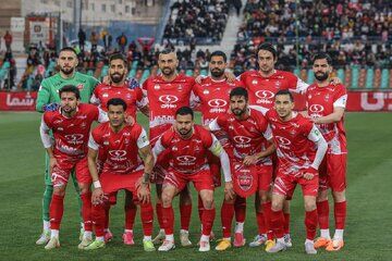 اعتراض دسته‌جمعی پرسپولیسی‌ها به داور بازی سپاهان