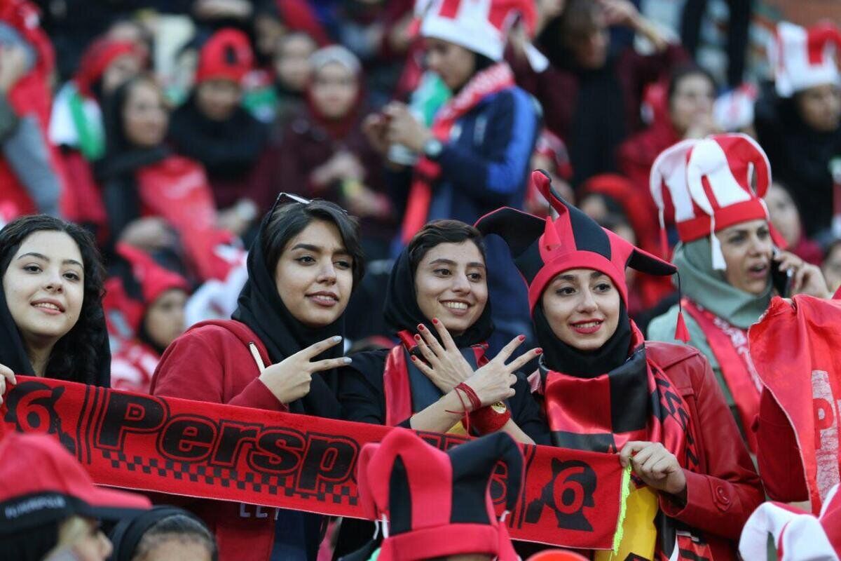 حضور بانوان در تمرین پرسپولیس و غیبت دو ملی‌پوش